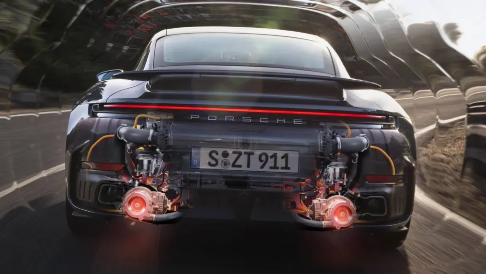 porsche-t-hybrid-twin-turbos-on-2026-911-turbo-s999175