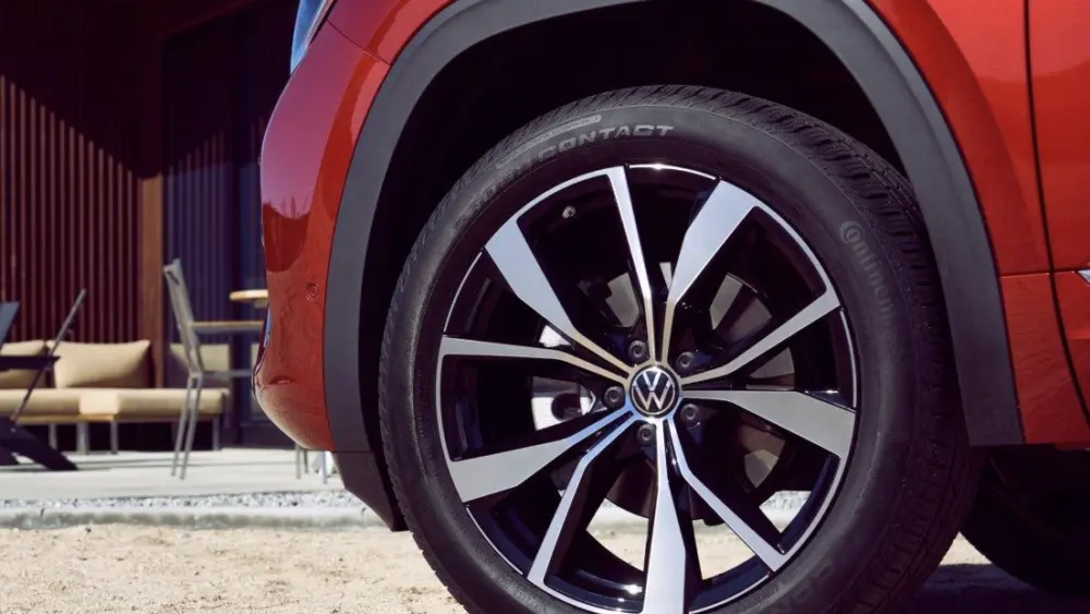 2024-volkswagen-atlas-wheel32776