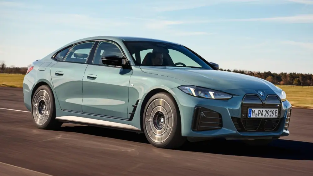 2025-bmw-i4-m50721224