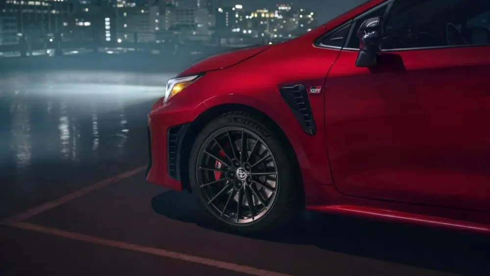 2025_gr_corolla_supersonic_red_0004594368
