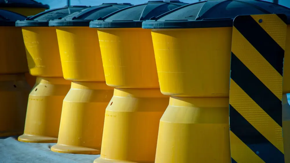 l-intro-1764970630888248