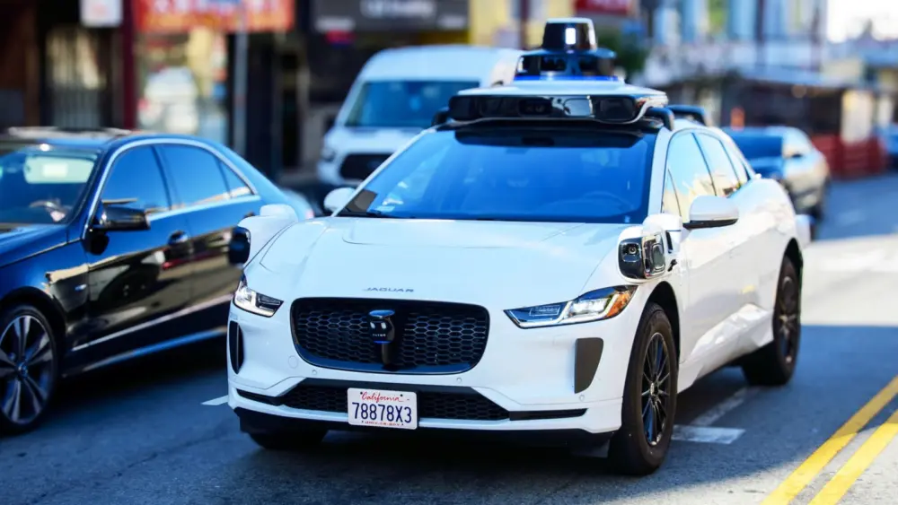 l-intro-1765483298363258