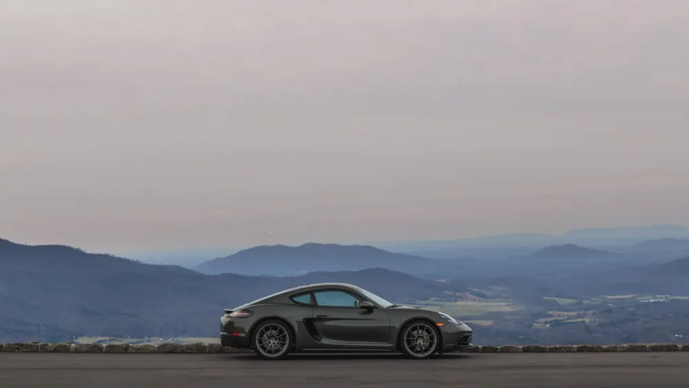 2022-porsche-718-cayman-4l-119-1648783301