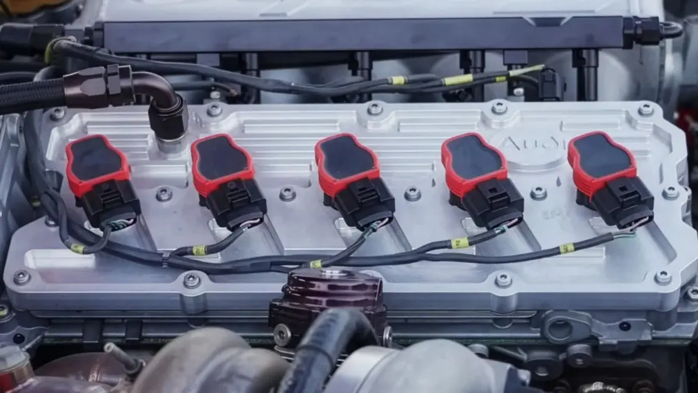 l-intro-1765390658900224