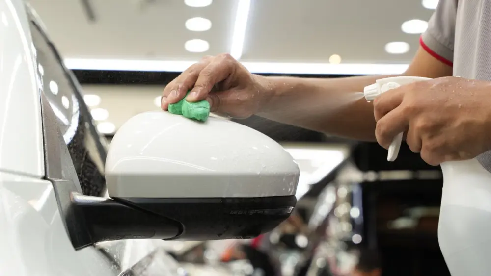 l-intro-1765921279993064