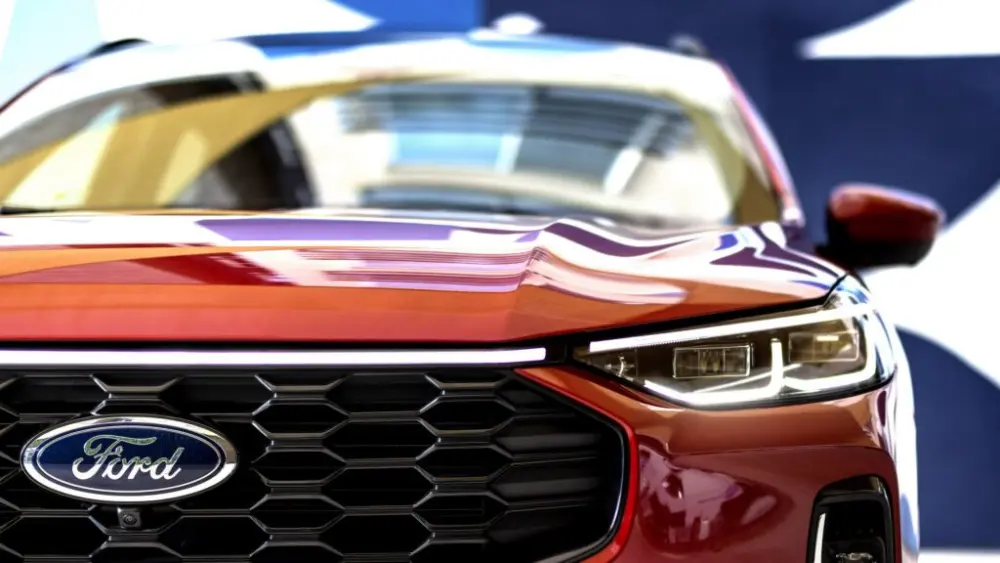 2023_ford_escape_plug-in_hybrid_and_st-line_elite-copy-1-1024x576107587-1