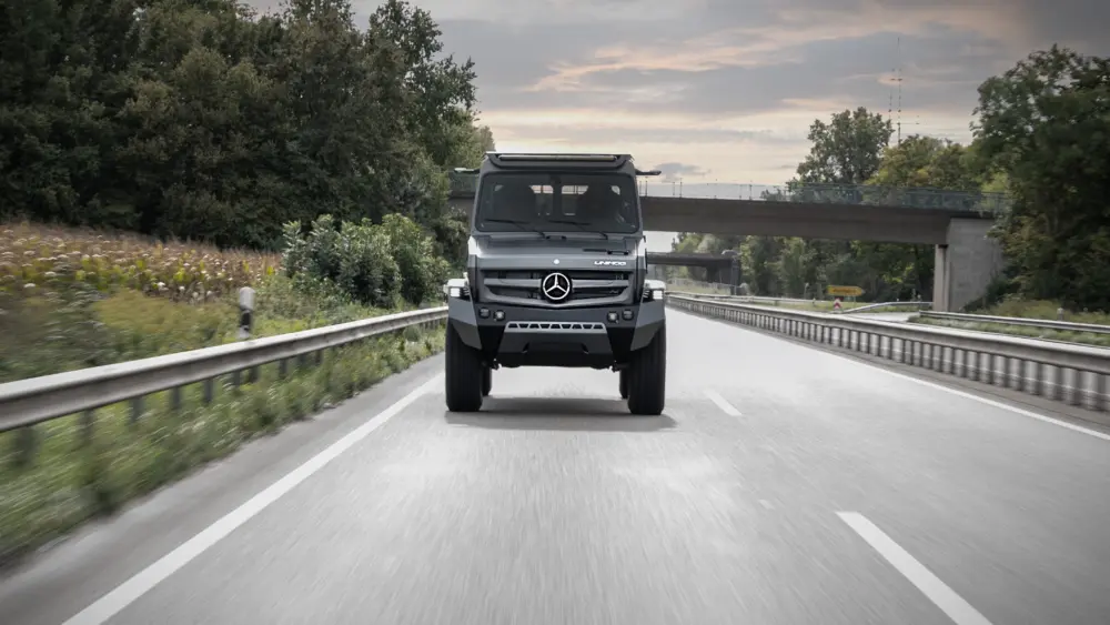 unimog-front-view-69457bde326d2