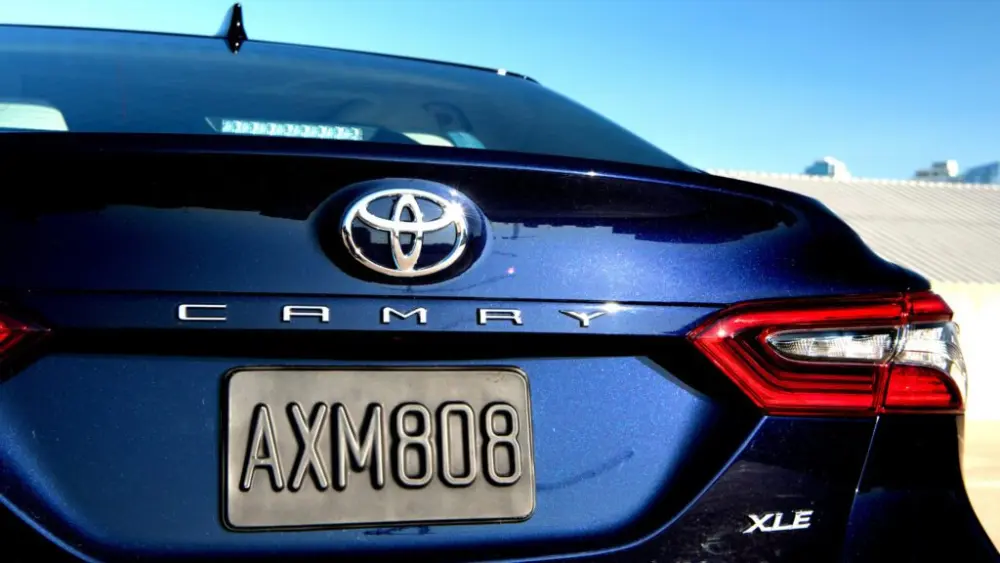 2021_camry_xle_blueprint_019-copy-1024x576301928-1