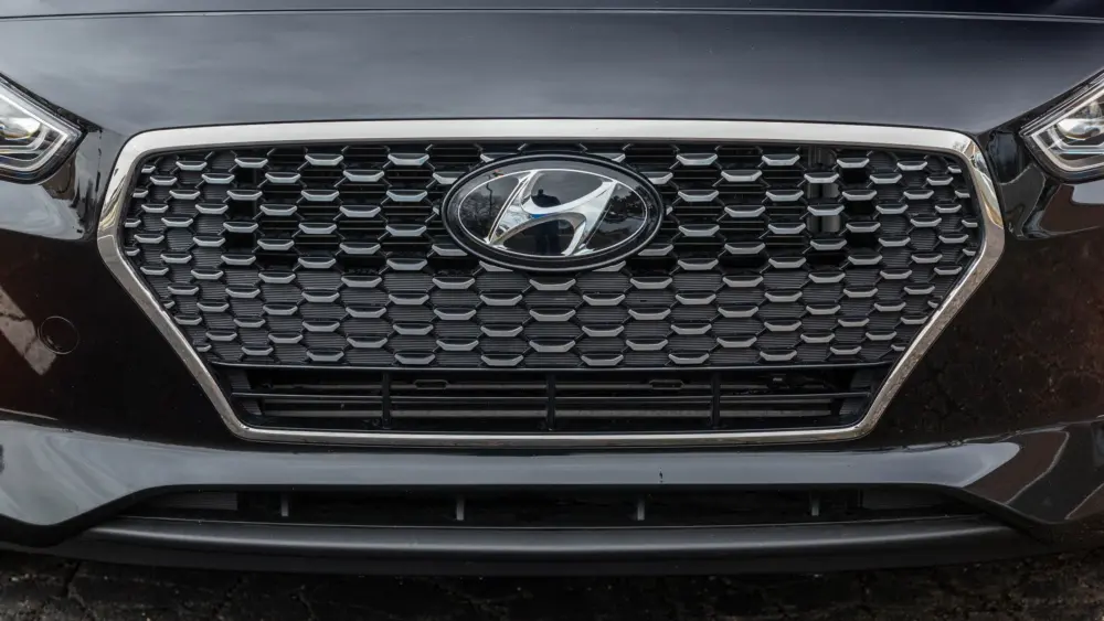 2018-hyundai-elantra-gt-sport-122-1531322081