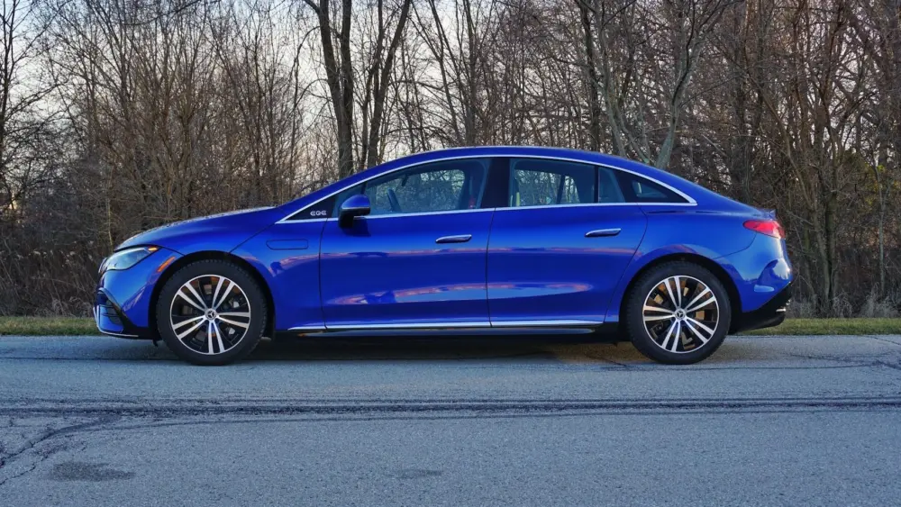 2023-mercedes-eqe-350-ev-sedan-r-copy888607