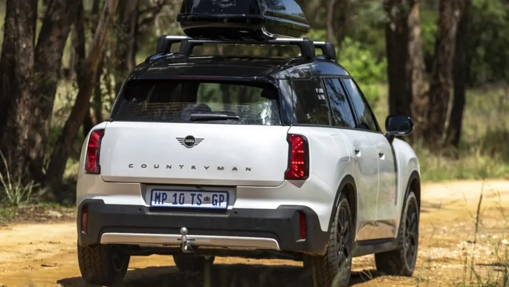 p90628014_highres_mini-countryman-rugg-1-1024x765