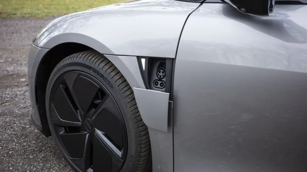 lucid-air-touring-34307974