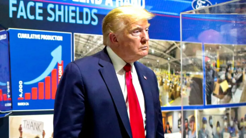 trump_project_apollo_visit-copy-1-1024x576887425-1