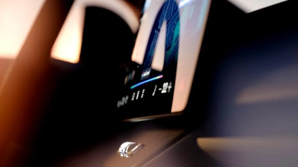 ex60-central-screen-copy-1024x5767719-1