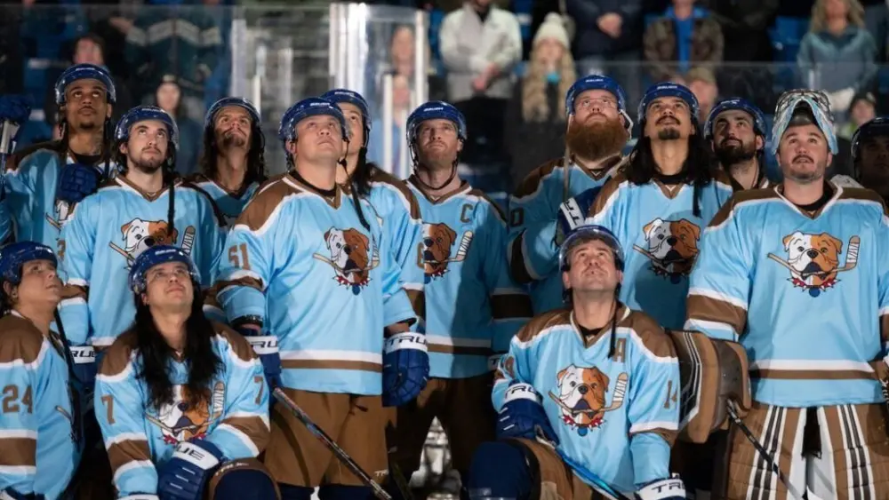 shoresy-season-2-team-1024x682-1