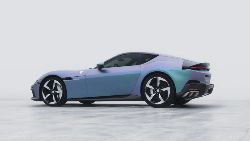 ferrari-12cilindri-yoonseul700905