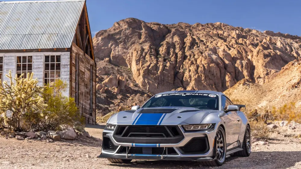 2026-shelby-supersnake-02-696513f3ca112