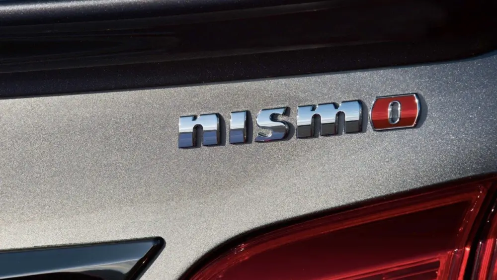2017-nissan-sentra-nismo160240