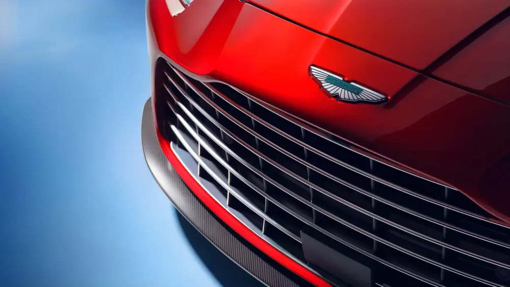 aston-martin-vanquish_16369196