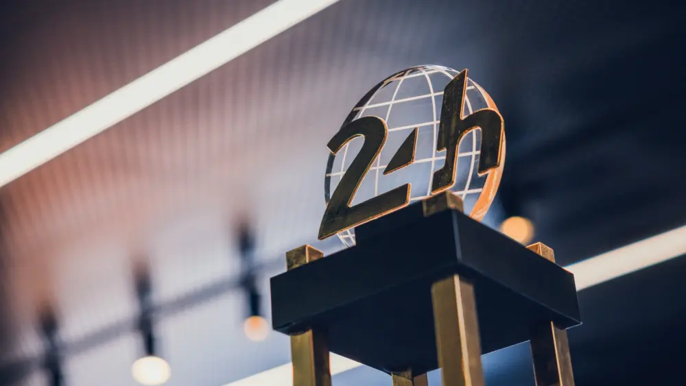 sim6300-1-696965675cb7c