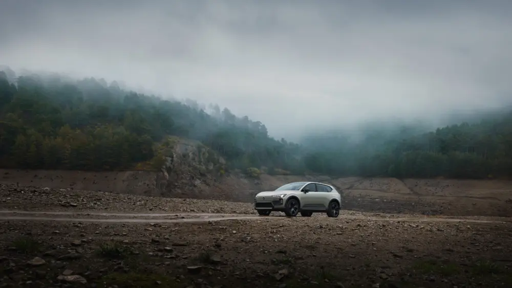 akqa0120-ex60cc-pr-front-3-4-nature-696ffda61c864