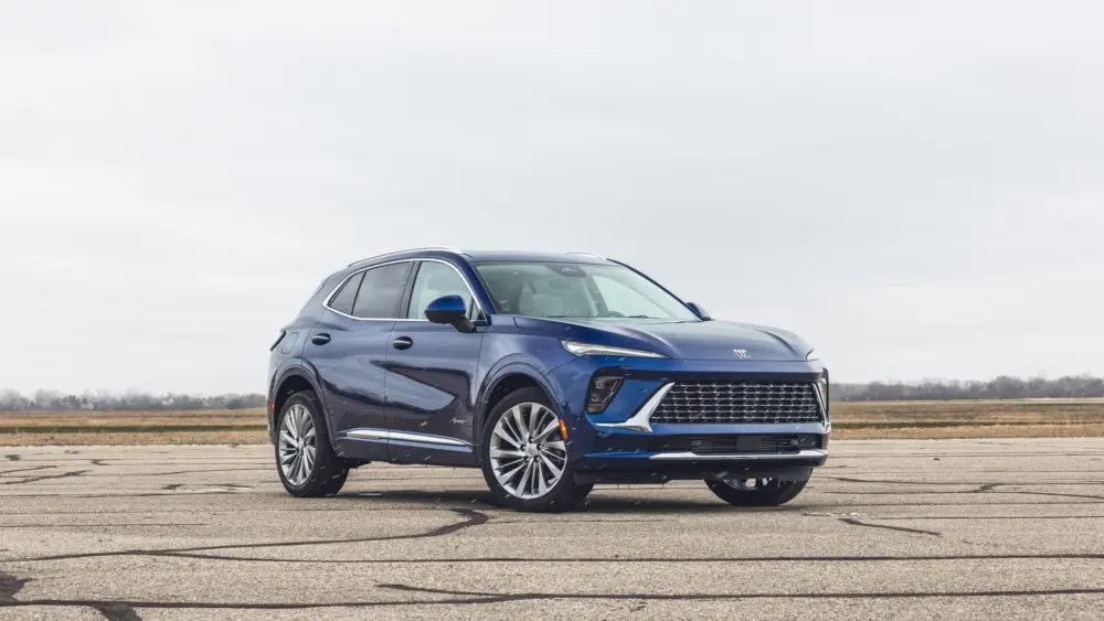 2024-buick-envision-avenir-exterior-101-660b0302d44b5