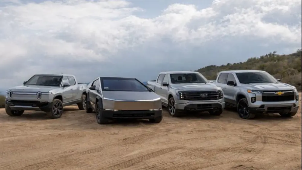 cybertruck-lightning-silverado-ev-amp-r1t858513