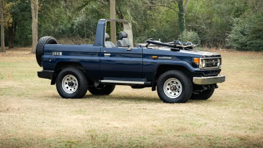 1999-toyota-land-cruiser-70-j73619431