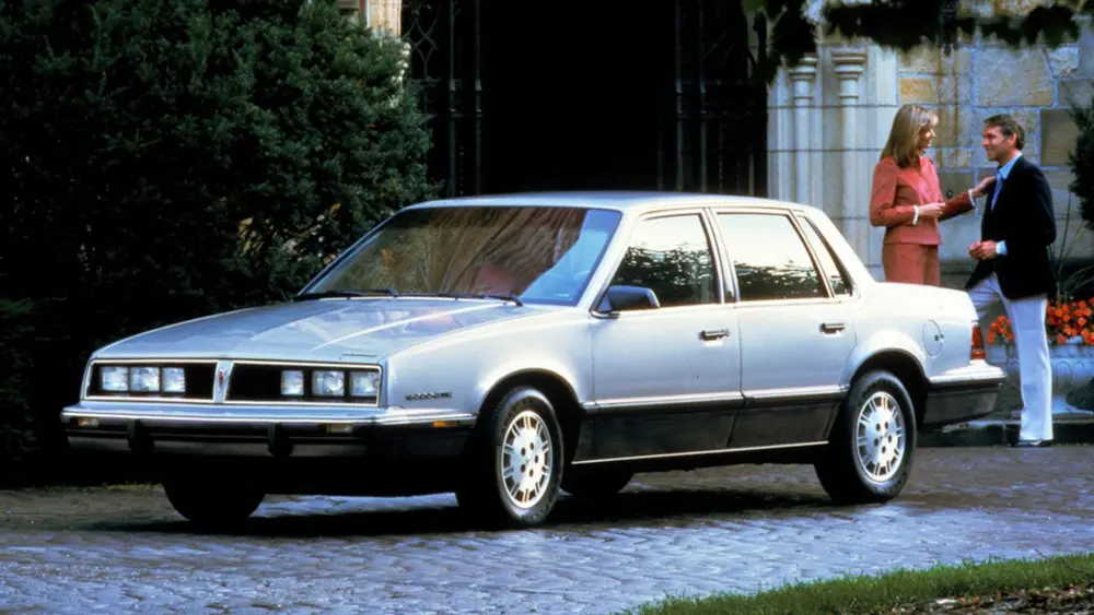 1983-pontiac-6000-ste-02