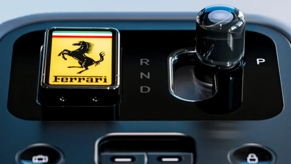 ferrari-luce_shifter_event_photo_srgb_4k_72dpi_4x5_d190be31-7669-434c-86e1-870579be94eb499781