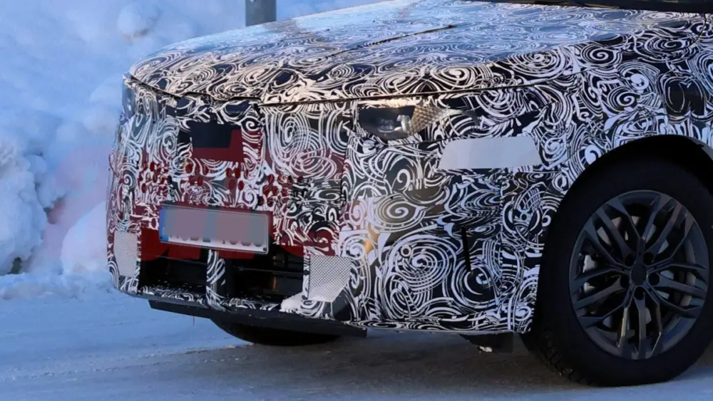 2027-bmw-x1-spy-shot56478