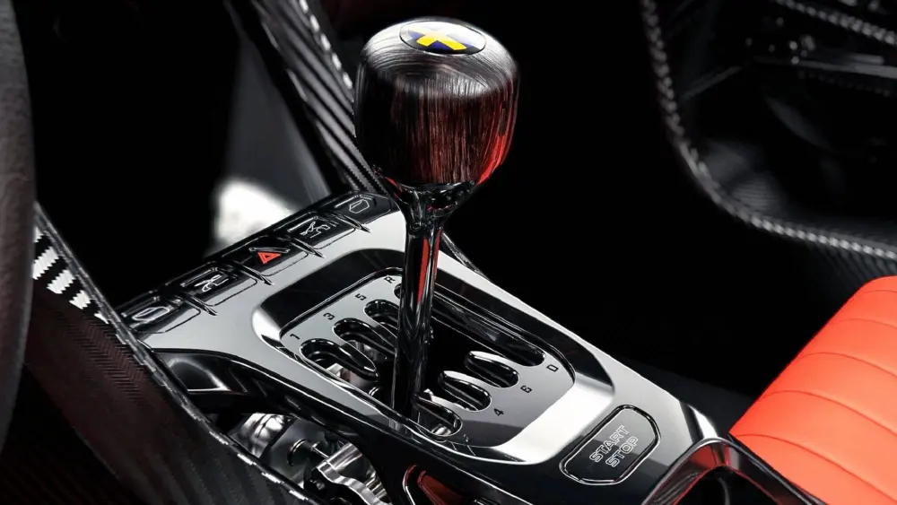 koenigsegg-manual-main563370