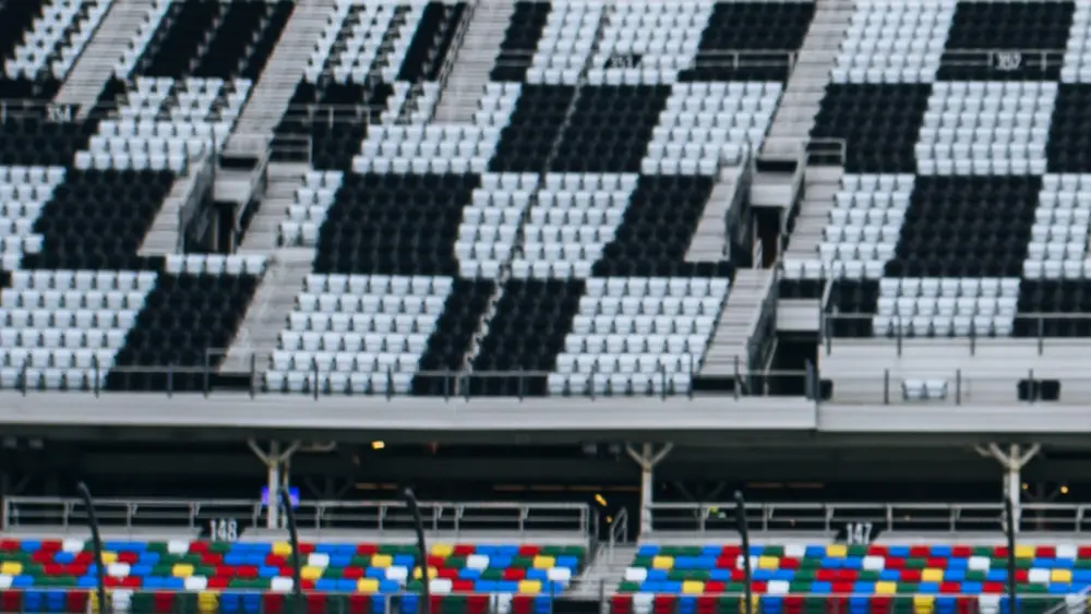 l-intro-1770203383642689