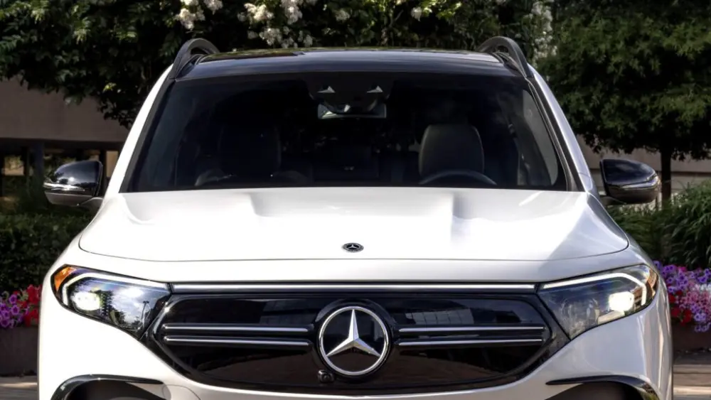 2022_mercedesbenz_eqb300_04-source-copy-1024x576876044-1