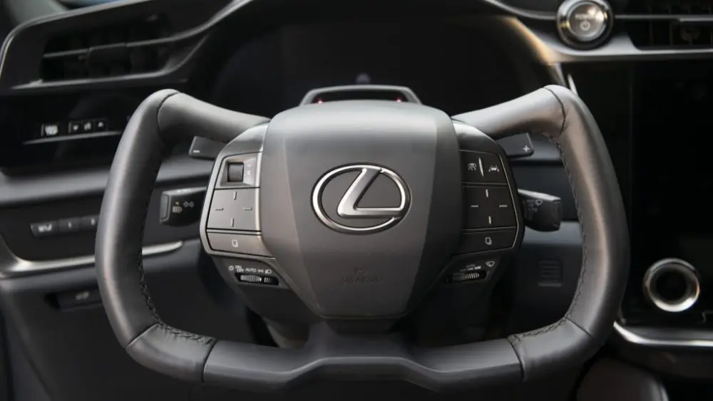 2023_lexus_rz450e_014-scaled-1-1024x683