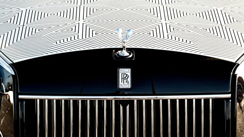 phantom-arabesque-2-copy-1024x576923083-1