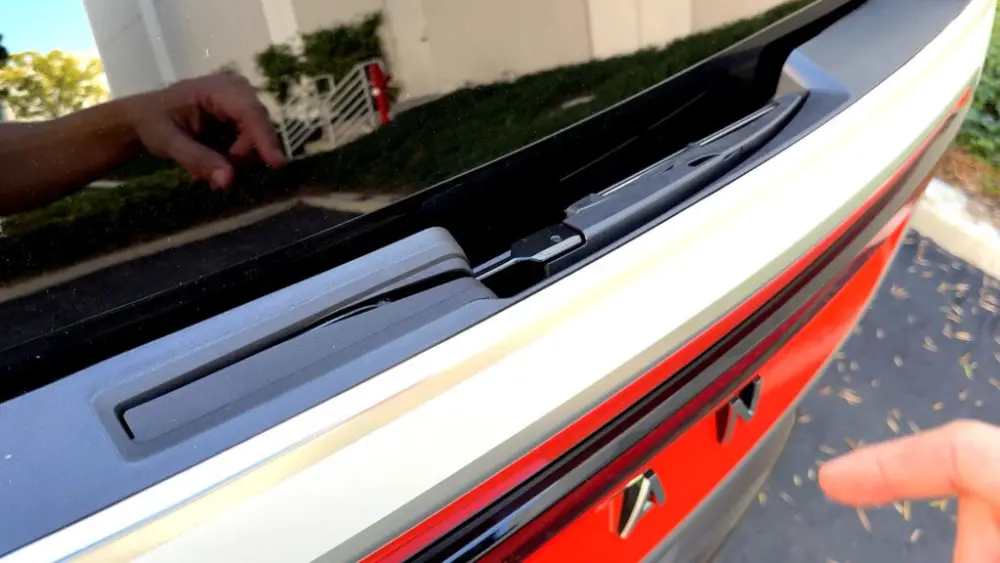 2026-rivian-r2-first-review_-affordable-practical-awesome-5-22-screenshot-copy-1024x5765422-1