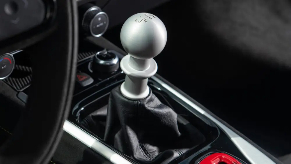 l-intro-1770636734413396