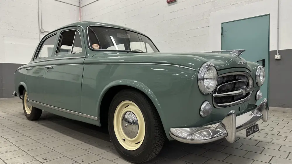1956-peugeot-403-102-698e268b0ff8c