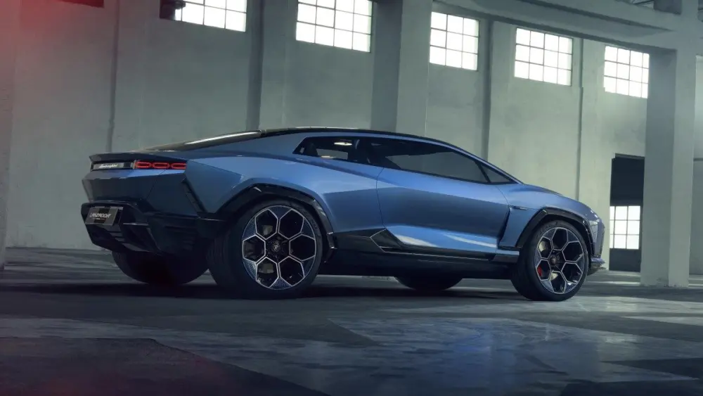 lamborghini-lanzador-concept-rear125793
