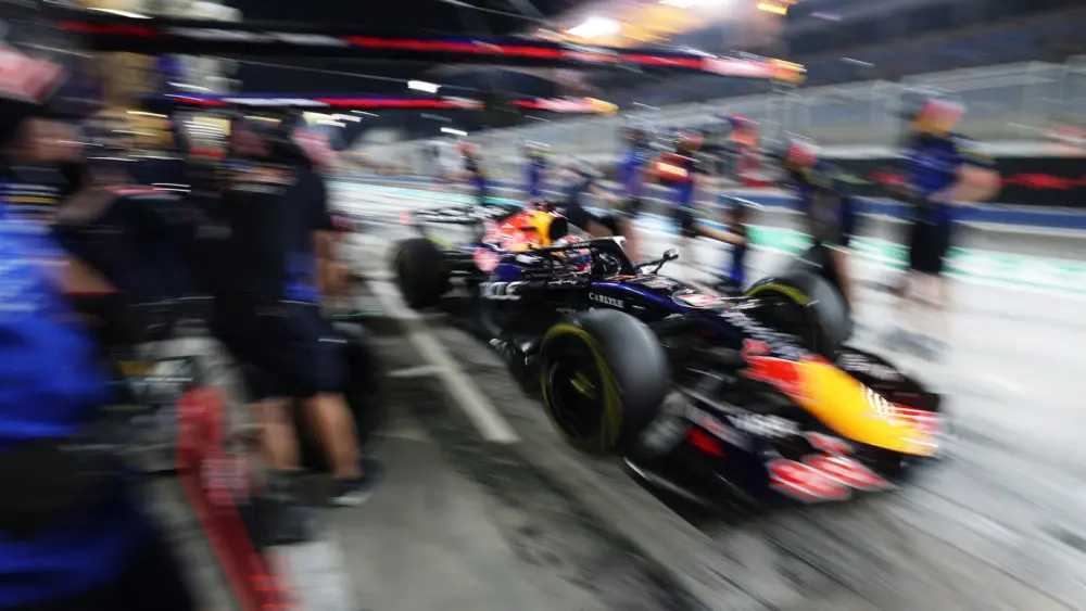 l-intro-1771631553475386