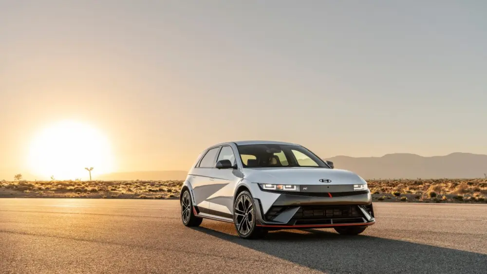 2025-hyundai-ioniq-5-n21360