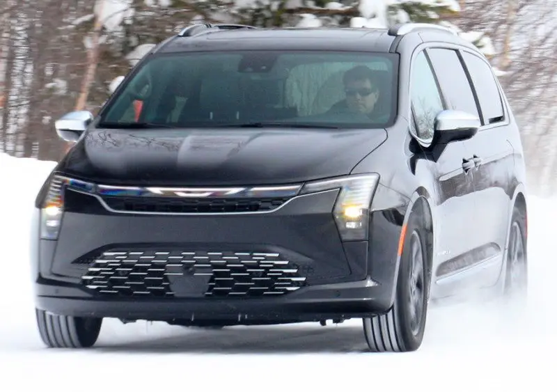 2027-chrysler-pacifica110507