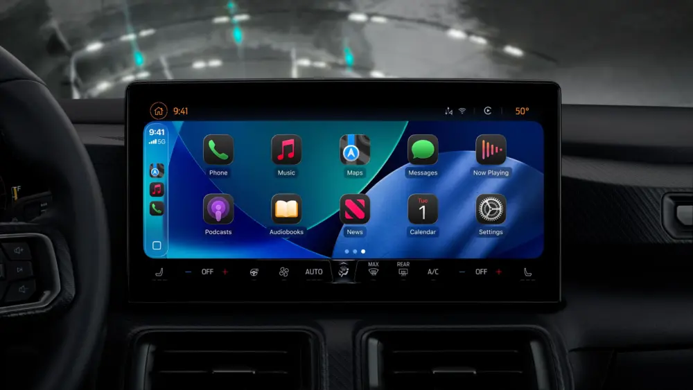 apple-wwdc25-ios-26-carplay-dark-mode-250609-68484c5bd35d8