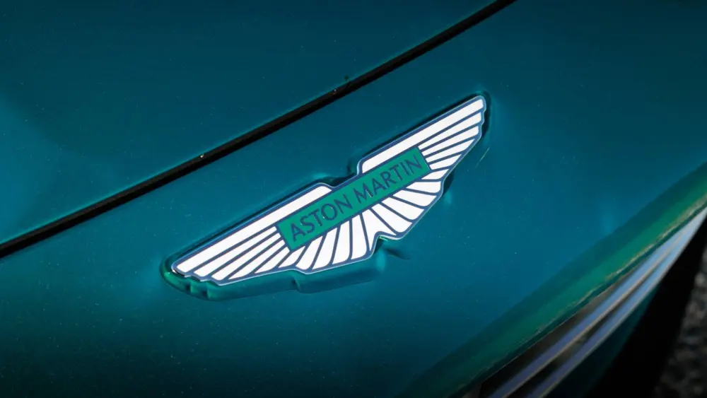 2026-aston-martin-vantage-s-coupe-2335850