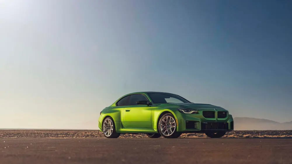 2025-bmw-m2-111-693af3c6c3bed