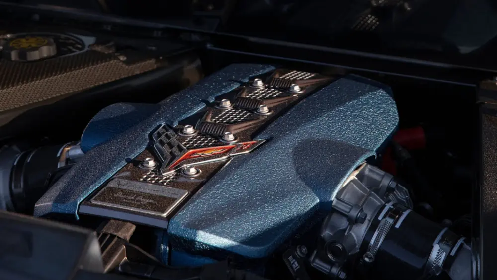 2025-chevrolet-c8-corvette-zr1922060