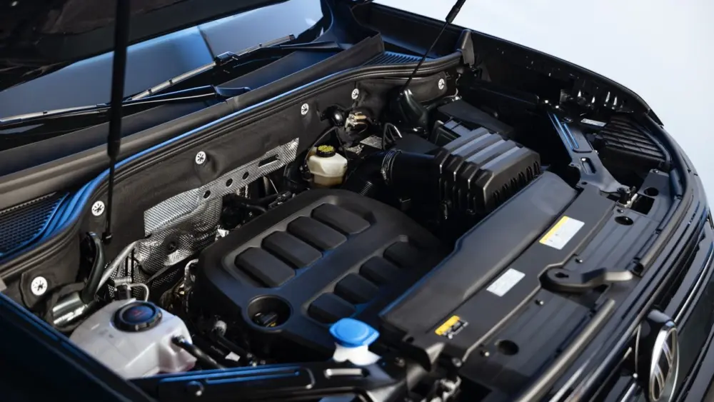 my27-atlas-r-line-sacramentogreen-samdobbins-2443-large