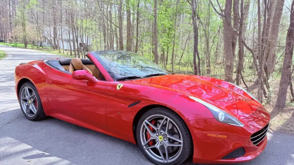 2015-ferrari-california-t876180