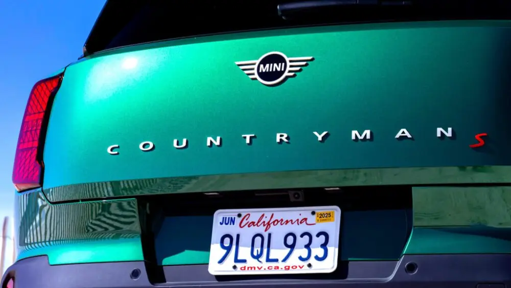 mini-countryman-copy-1024x576691244-1